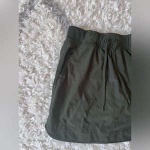 Olive Green Champion Skort , Size Médium